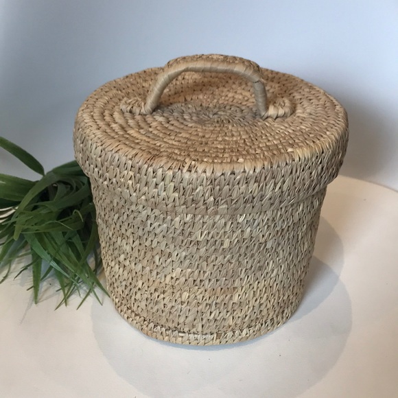 Hand Crafted Other - WOVEN storage basket - top quality!! 😍